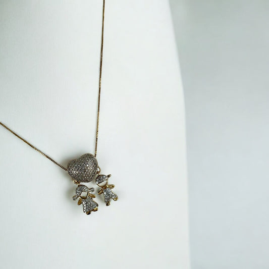 3D Heart & Couple Pendant - 18K Gold Plated